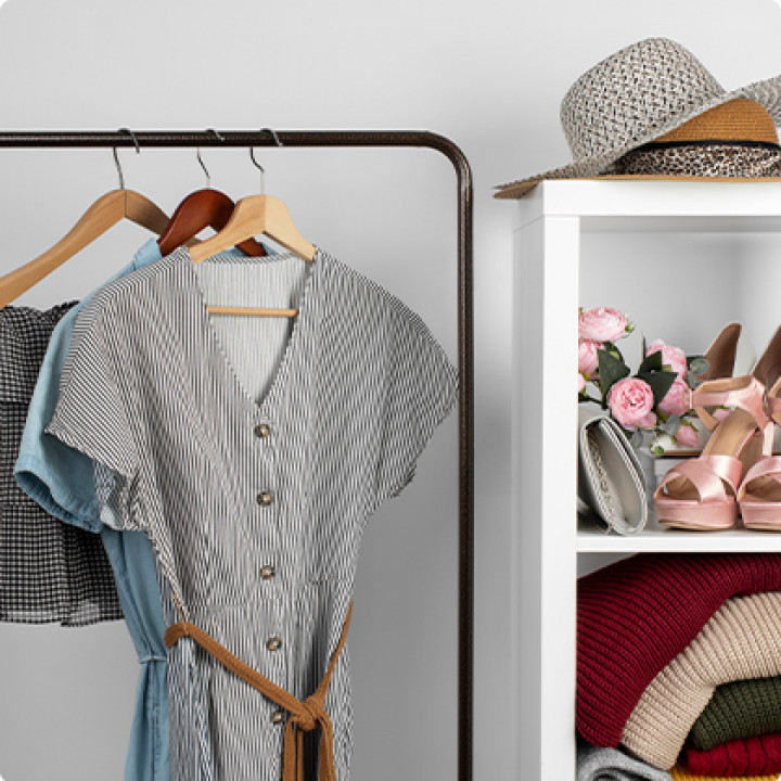 Statement Pieces That Elevate Simple Outfits